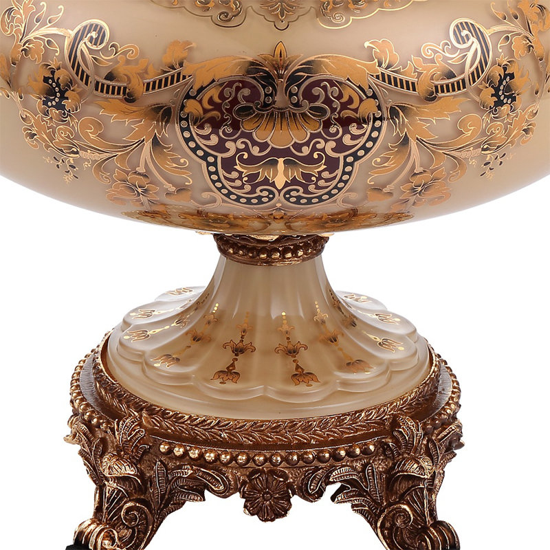 Crystal Decorative Urns & Jars