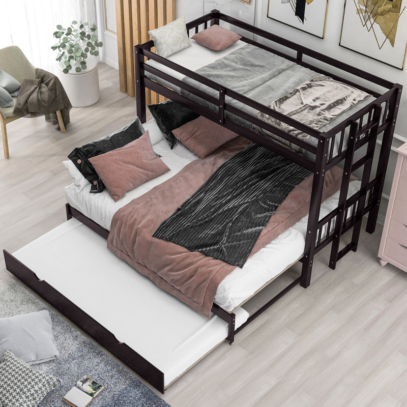Lit simple superposé avec lit gigogne escamotable, peu encombrant pour plusieurs personnes, garde-corps pleine longueur, liberté de placement, pin et lit gigogne, réunions de famille, escalier sécuritaire, flex