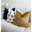 Housse de coussin brodée paon brodé-108655404