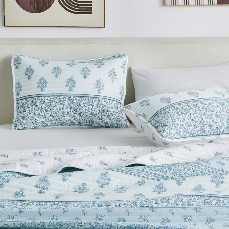 Twin Blue Reversible Microfiber Floral Quilt Set