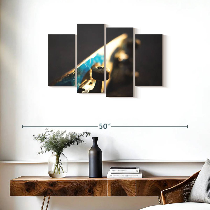 Senne Skateboard, 22" H x 36" W