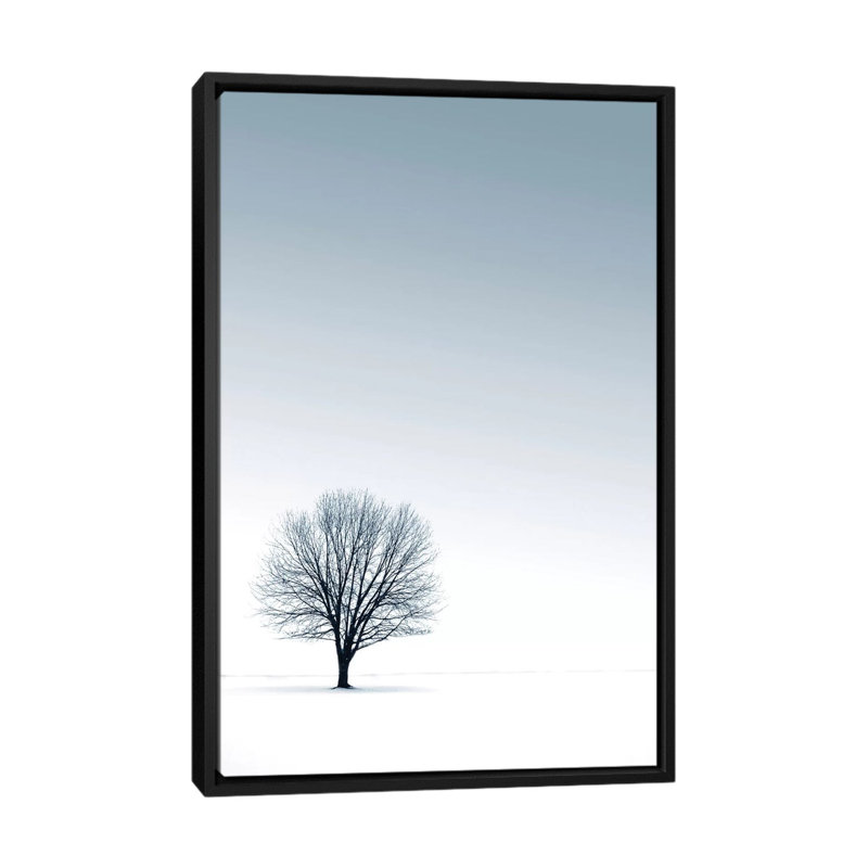 Arbre dans un paysage d'hiver, impression, H 26 po x l 18 po x P 1,5 po, Toile avec cadre noir, Pas de tapis