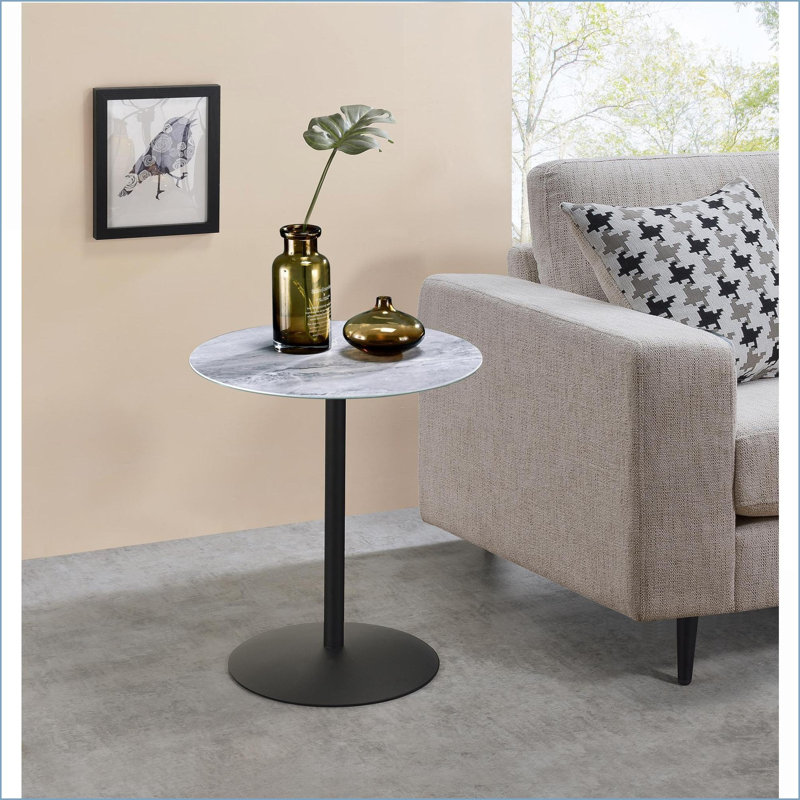 Table basse en marbre gris texturé peu encombrant avec base en acier robuste, facile à nettoyer pour le salon
