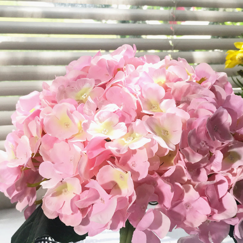 Hydrangea Arrangement in Vase, Pink