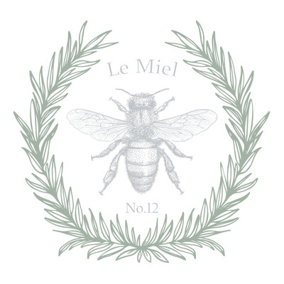 Honey Bee Wreath - Wrapped Canvas Print