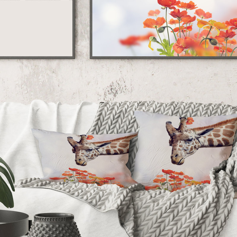 Portrait et housse de coussin carré Portrait de girafe II, 18" x 18"