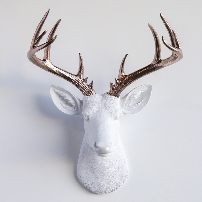 Handmade Rustic Animals Wall Decor on Resin, White/Champagne