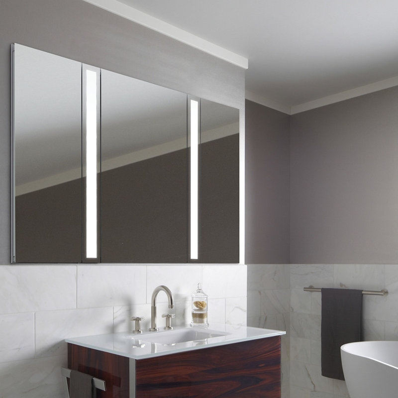 Inline 1-Light Bath Bar, 30" H x 3.5" W x 4.75" D, 4000