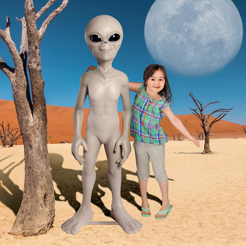 Out-of-this-World Giant Extra Terrestrial Alien Statue