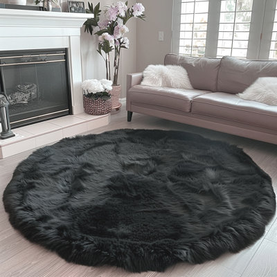 Rakebia Indoor Rug