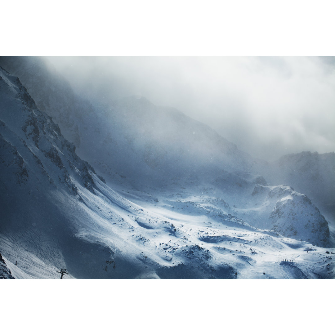 Schöne Winterberge von Aleksle - Leinwandbild