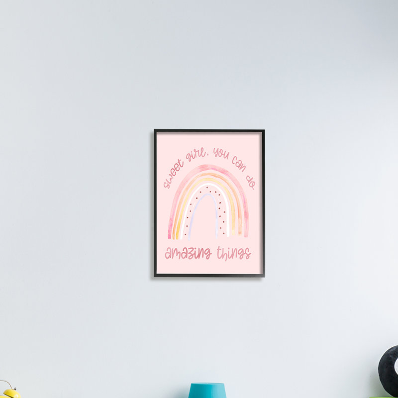 «Sweet Girl Amazing Things», phrase arc-en-ciel tacheté rose, H 20 po x l 16 po, Giclée encadrée noir minuit