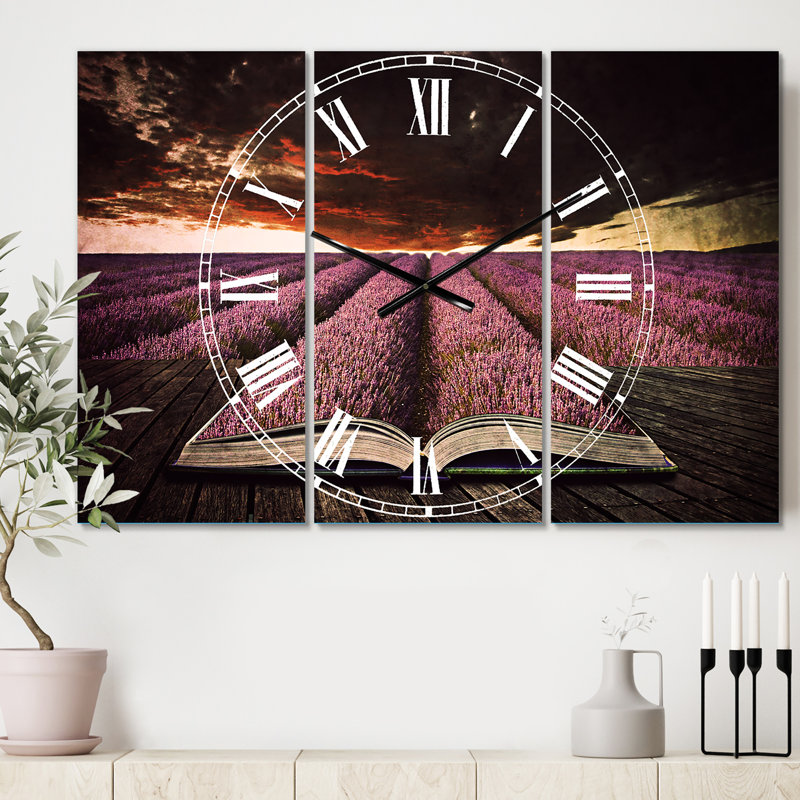 Book Open to Lavender Field - Horloge murale traditionnelle
