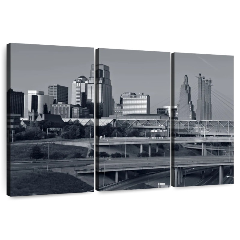 Rorry Kansas BW Skyline, 48" H x 74" W