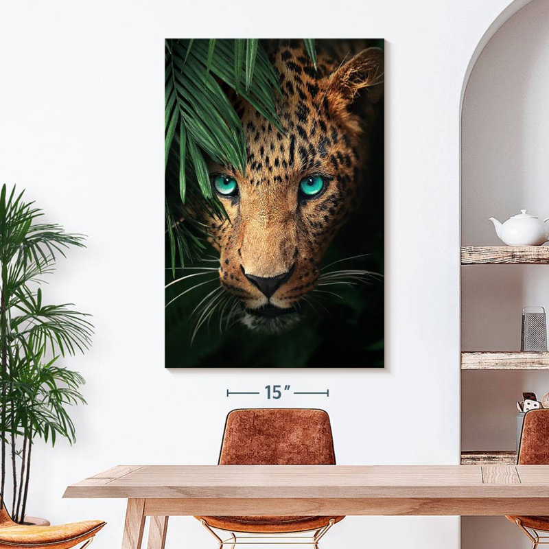 «Leopards Turquoise Eyed Leopard», reproduction sur toile, H 48 po x l 32 po x P 1,25 po