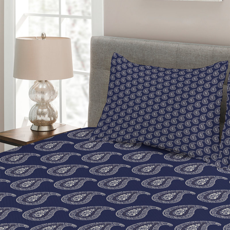 Oriental Polyester Paisley Coverlet, King Bedspread + 2 Shams