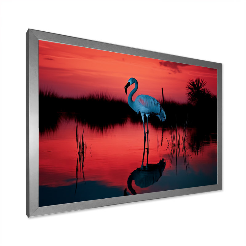 Flamant crépuscule I sur toile, Cadre simple argenté, H 24 po x l 32 po x P 1,5 po