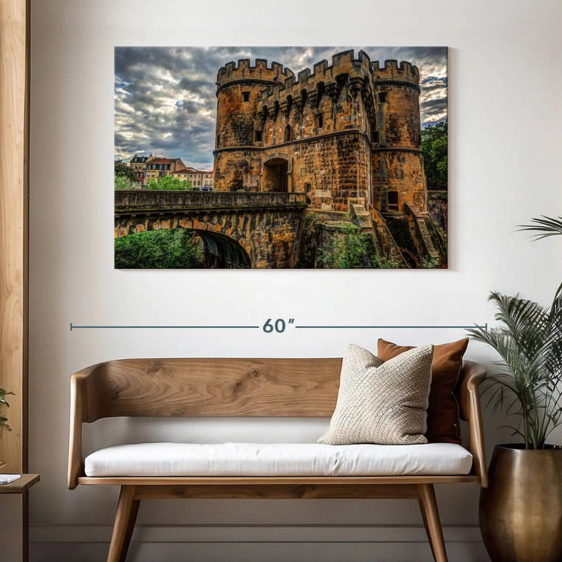 Lilie Bridge Castle, H 32 po x l 48 po