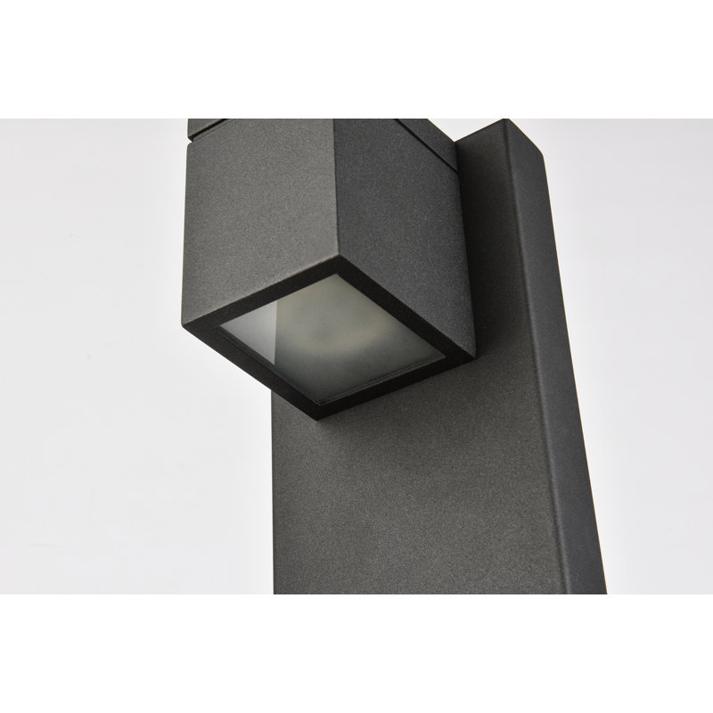 Addilynn Aluminum LED Wall Light, Black