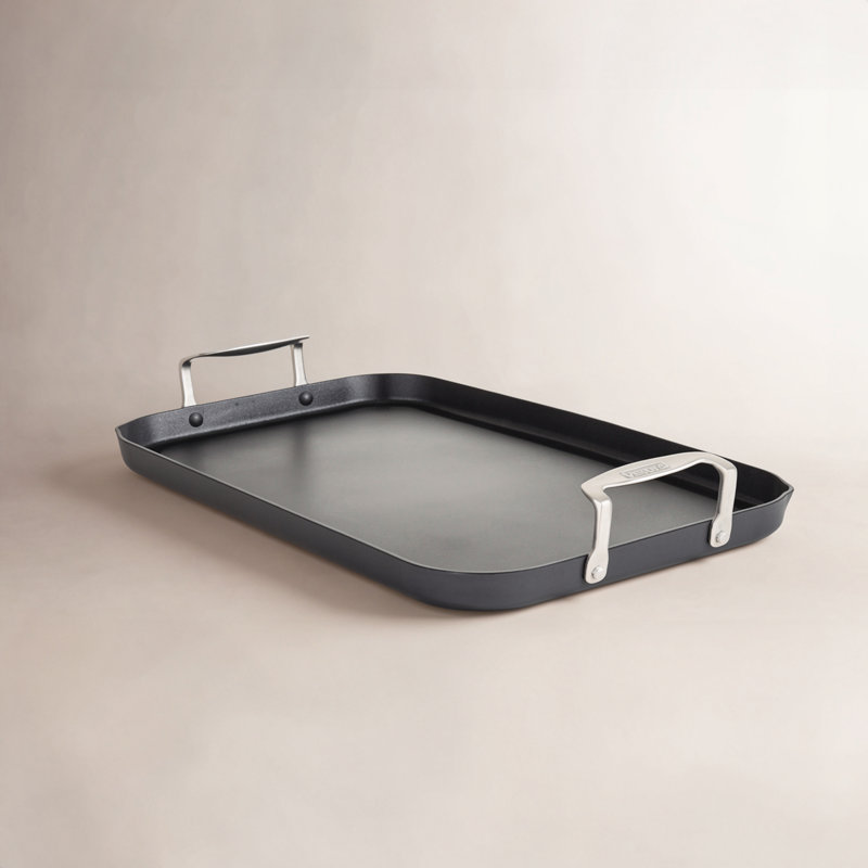 Viking 18 in. Aluminum Non-Stick Griddle