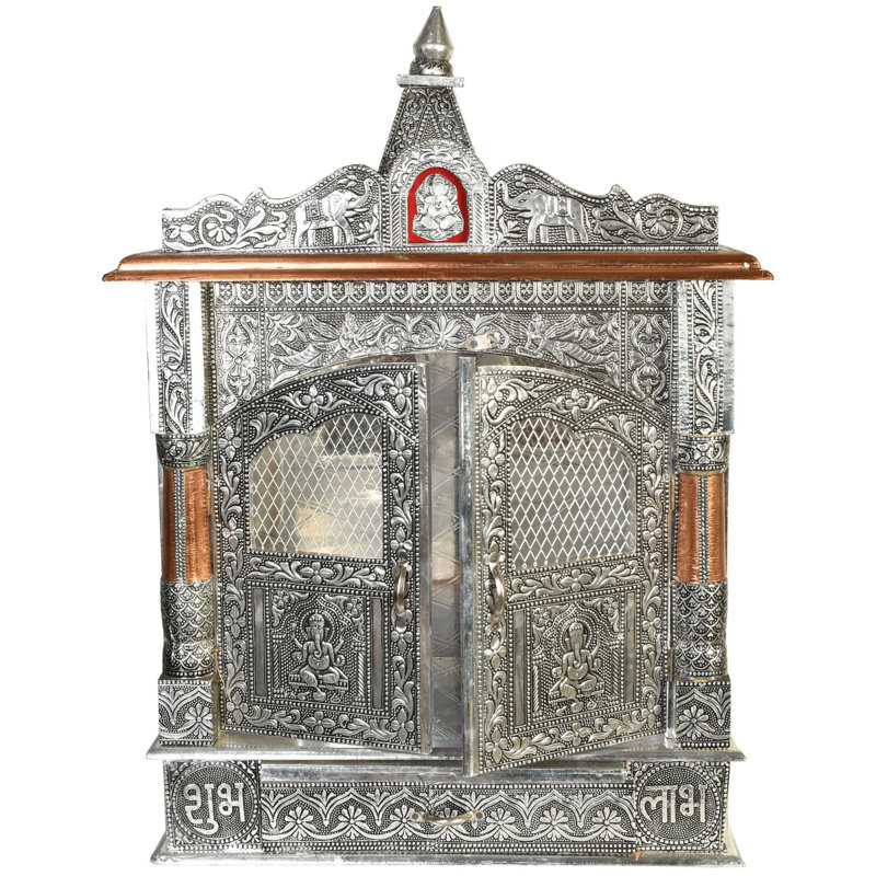 Figurines & Sculptures