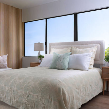 Loulu Coverlet Set, King Coverlet + 2 Euro Shams 