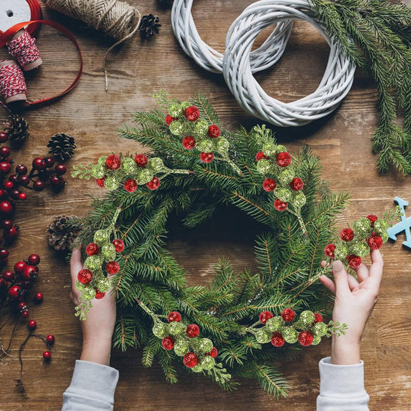 20 pièces de tiges de baies artificielles - branches d'arbre de Noël scintillantes rouges et vertes de 7,8 po, bourre de branches pour couronnes, guirlandes et décorations de maison de vacances