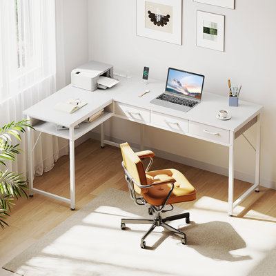 Reversible Desk With 3-tier Under-desk Drawers, L-shaped Desk With A Large Under-desk Shelf, Home Office Desk With Built-in Power Sockets