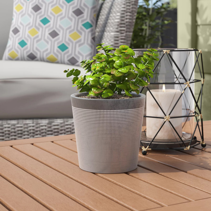 Bowyer Pot Planter