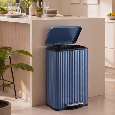 13 Gallon Trash Can, Garbage Can For Kitchen, With Lid