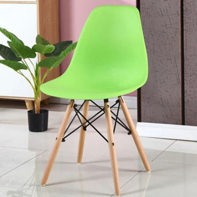 Chaise de salle à manger Paris avec pieds en bois naturel