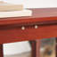 Armoire en verre avec intérieur lumineux - 2 portes, 1 tiroir, tablettes réglables, cerisier, ampoule, protection contre les chutes-876851010