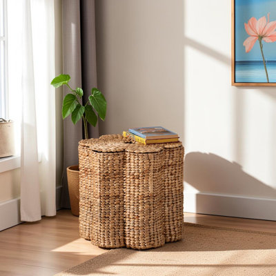 Panier à linge en osier tissé à la main Leanna, panier de rangement tissé en ruppie maritime avec cadre festonné