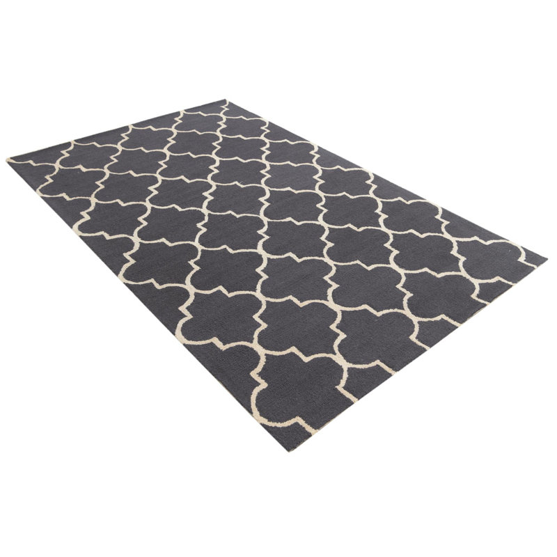 Tapis noir 5 x 8 Pineland