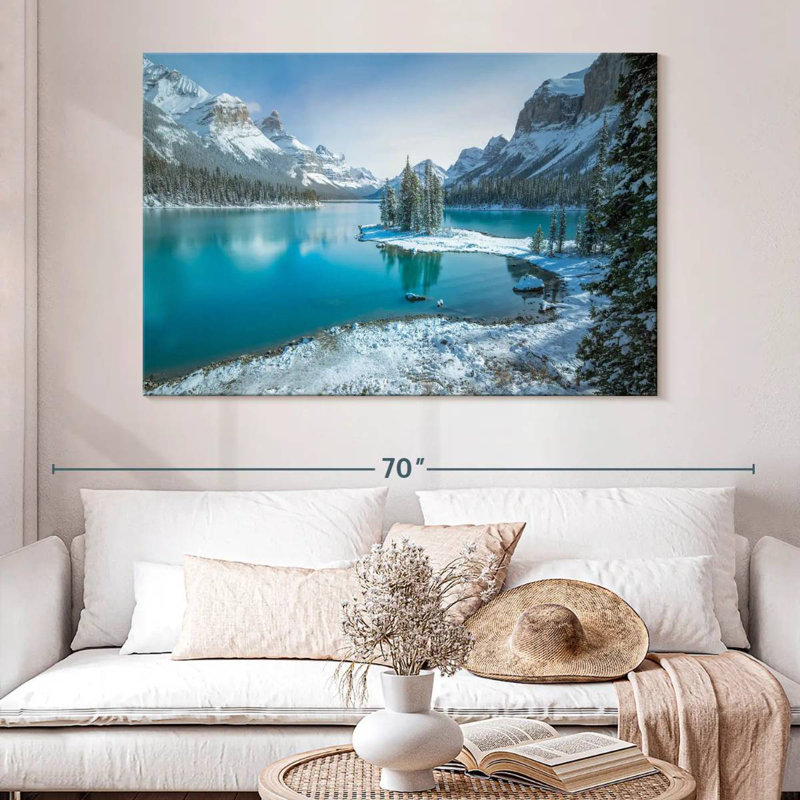 Spirit Island en hiver, H 34 po x l 51 po