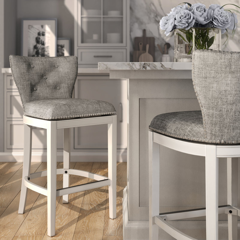 Tabouret de bar rembourré avec dossier, hauteur de 31 pouces, revêtement blanc et gris, boutons décoratifs, pivotant lisse de 180 degrés, plaque métallique sur repose-pieds, patins en plastique pour la protection du sol, assemblage facile