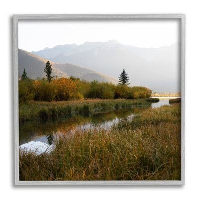 Paysage de montagnes à ruisseau apaisant et apaisant par Carol Robinson - photographie