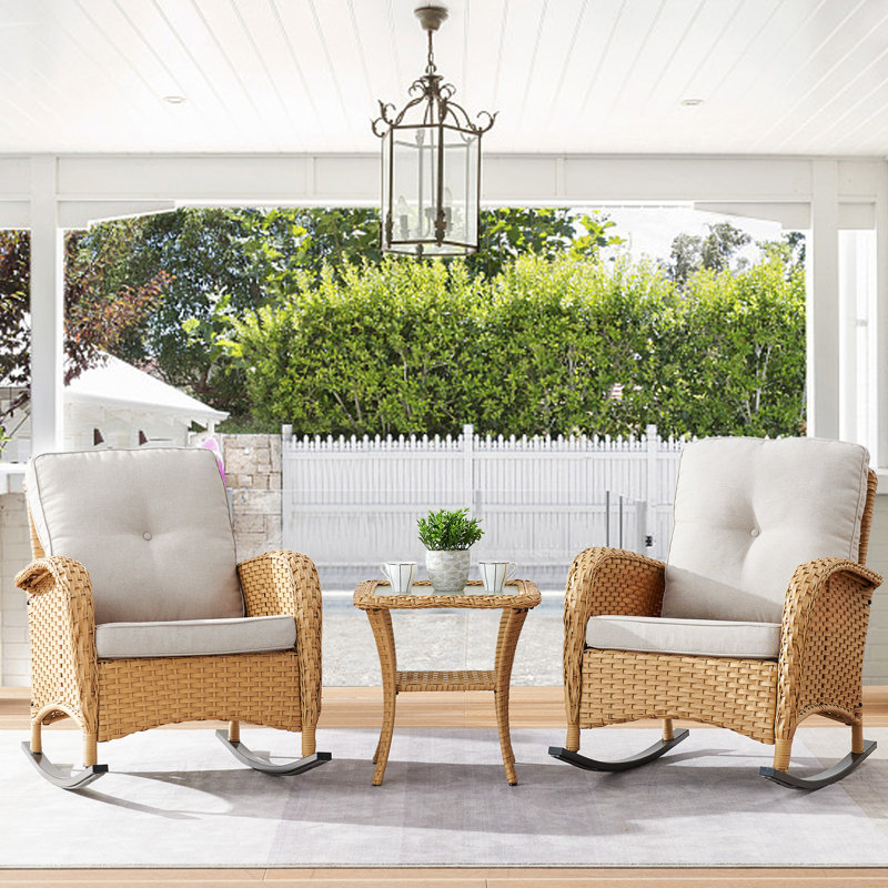 Ensemble de chaises berçantes en osier pour l'extérieur Tonry, Jaune, Blanc
