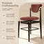Tabouret de bar rembourré de style milieu du siècle, avec structure en bois massif, dossier incurvé et siège en tissu doux, idéal pour un îlot de cuisine moderne.-1944447972-1944447969