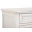 Bureau et huche avec chaise et classeur