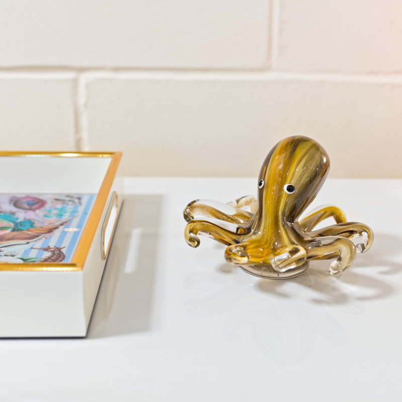 Figurines & Sculptures