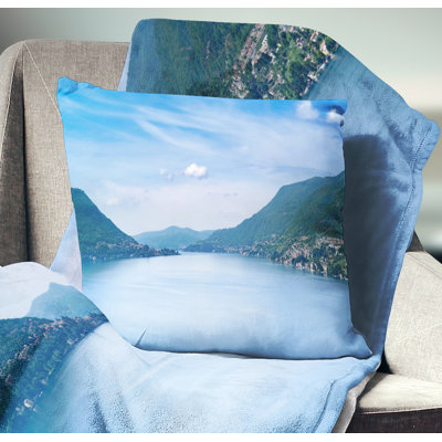 Blue Como Lake Landscape - Coussin à imprimé paysage