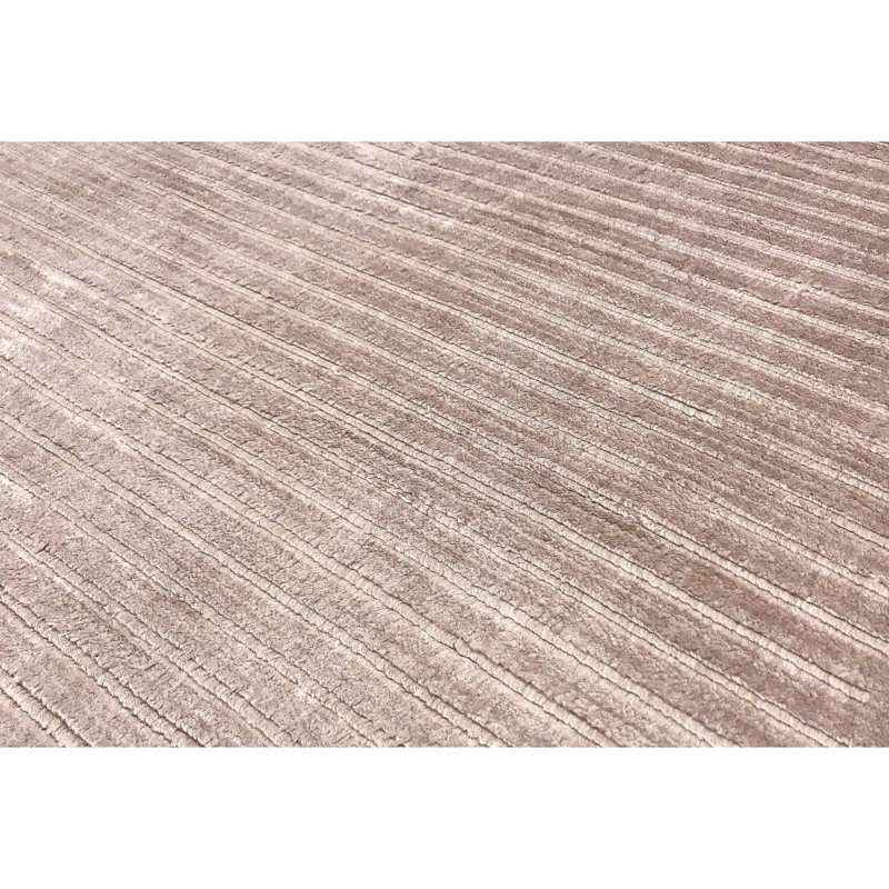 Area Rug in Ivory, Rectangle 5'6" x 8'