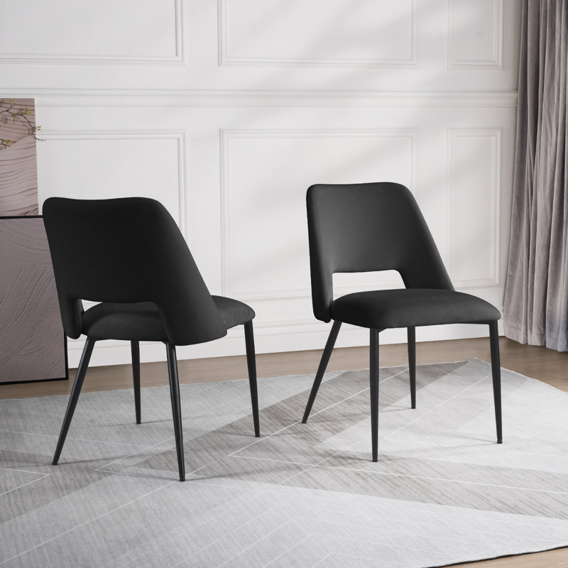 Chaise d'appoint rembourrée en velours Fatou, Noir