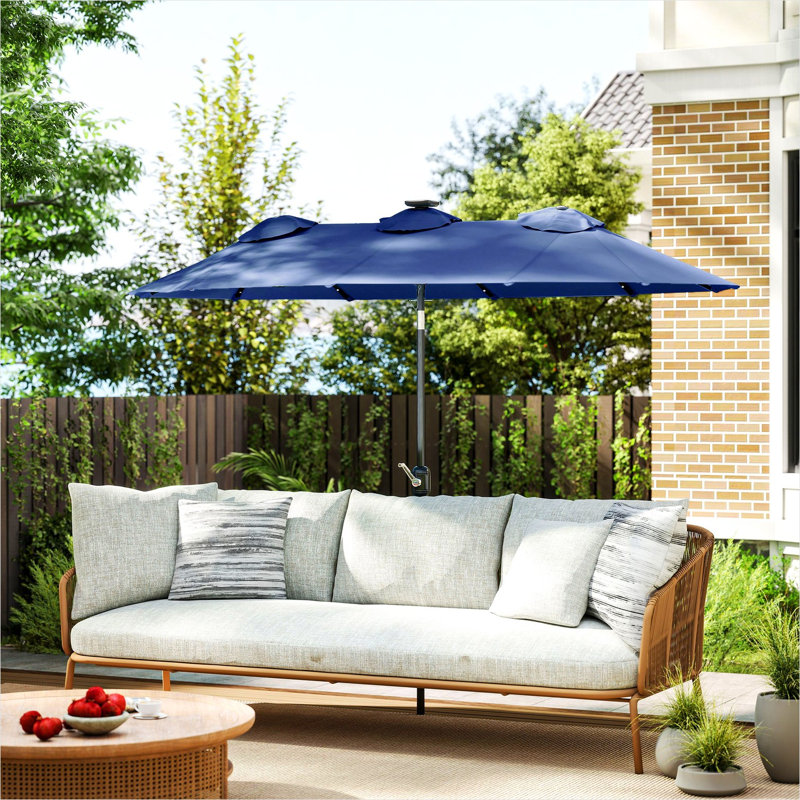 Parasols et accessoires pour l'extérieur, combinant acier, éclairage DEL et 9,7 pi, H 89,37 po x l 116,5 po x P 59,1 po