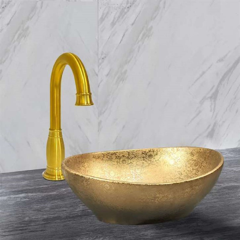 Lavabo vasque ovale en céramique dorée avec robinet à capteur de mouvement sans contact Royal - fixé au pont, conforme à l'ADA