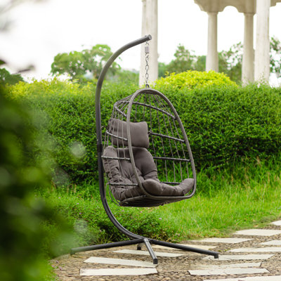 Fauteuil suspendu d'extérieur en osier pour terrasse