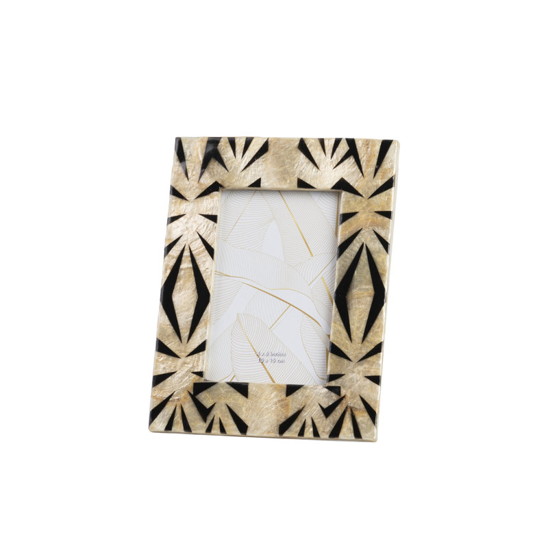 Capiz Photoframe 10x15 Cm C7EFEFA6B69E4933BB907302396DCA49, 22cm H x 17cm W x 2cm D