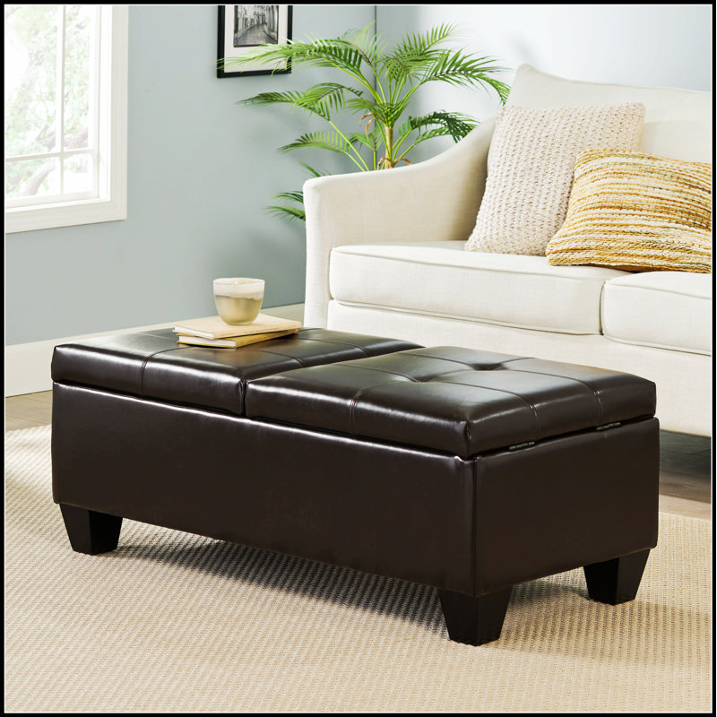 Repose-pieds de rangement élégant avec une fabrication durable, parfait pour organiser et améliorer l'esthétique de n'importe quelle pièce.