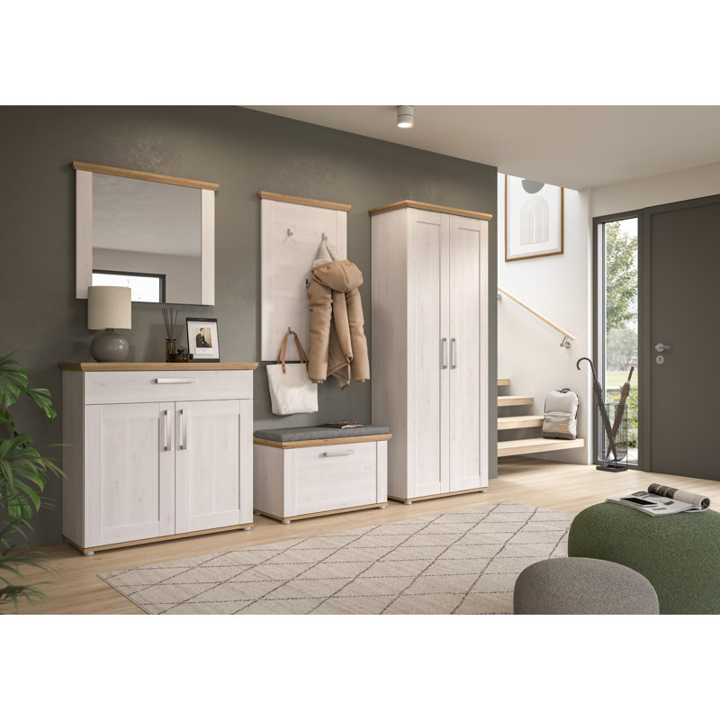Wardrobe Closet
